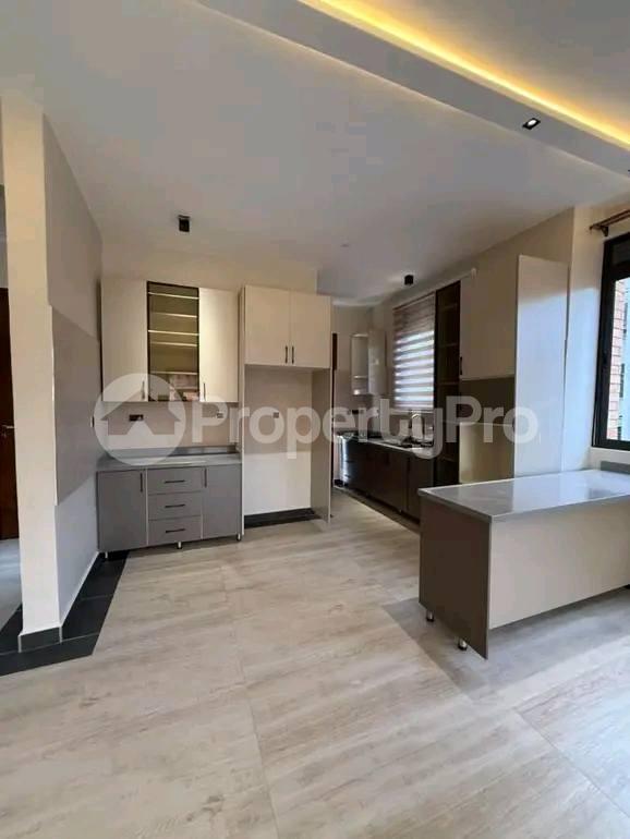 3 bedroom Apartment Block Apartment for rent bunga Kampala Central - 3