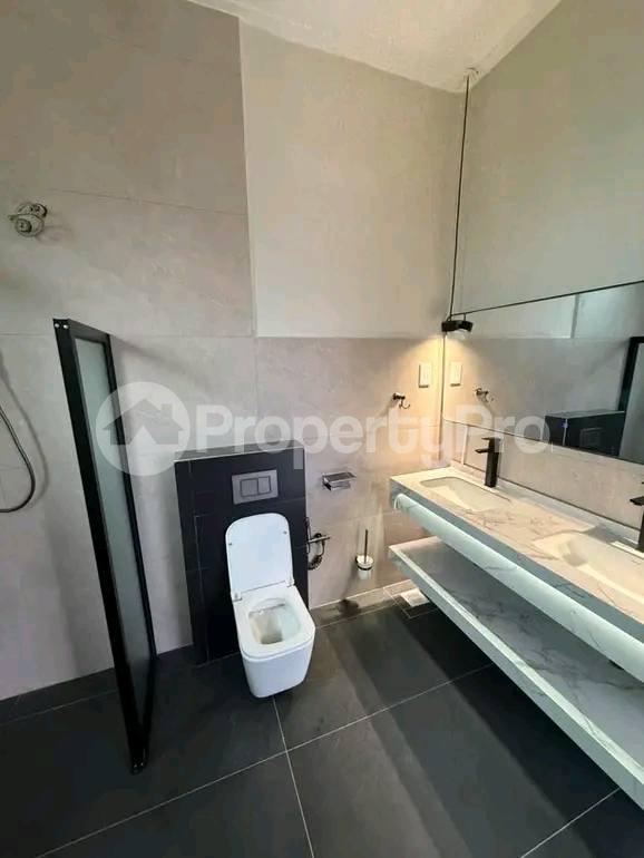 3 bedroom Apartment Block Apartment for rent bunga Kampala Central - 2