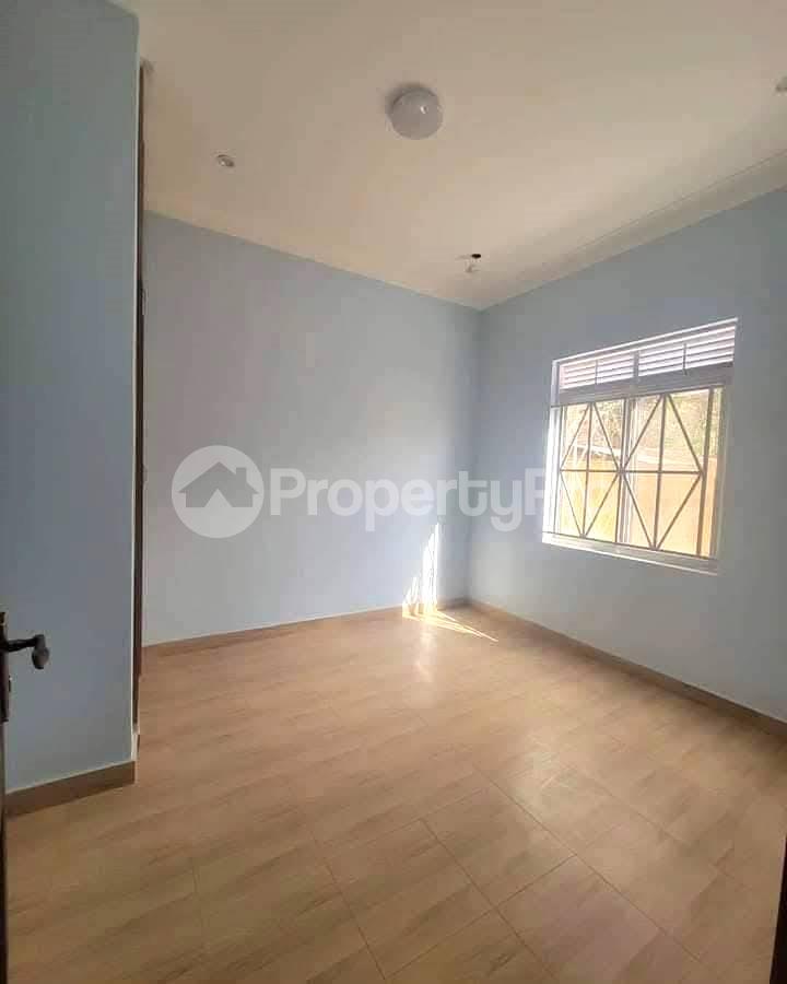 1 bedroom mini flat  Bungalow Apartment for rent kira road Kira Wakiso Central - 4