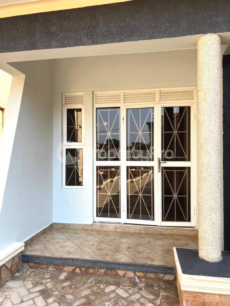 1 bedroom mini flat  Bungalow Apartment for rent kisaasi road Kisaasi Kampala Central - 8
