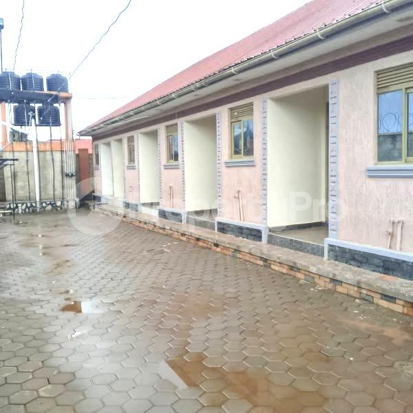 1 bedroom mini flat  Bungalow Apartment for rent namugongo road Wakiso Central - 1