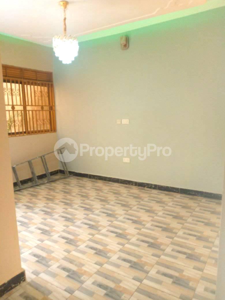 1 bedroom mini flat  Bungalow Apartment for rent gayaza road Gayaza Wakiso Central - 6