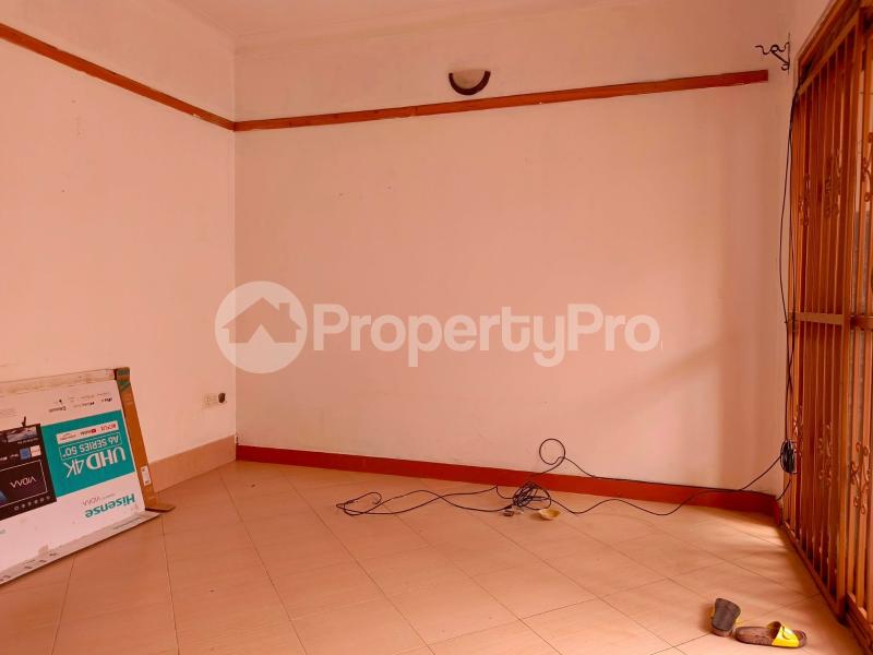 1 bedroom mini flat  Bungalow Apartment for rent namugongo road Wakiso Central - 3