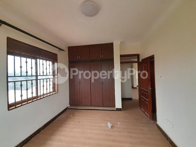 2 bedroom Apartment Block Apartment for rent bweyogerere road Wakiso Central - 8