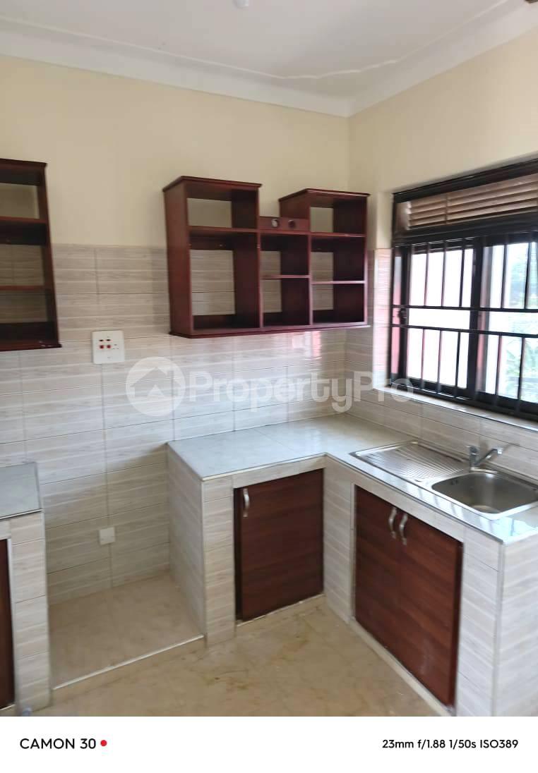 2 bedroom Apartment Block Apartment for rent namugongo road Wakiso Central - 7