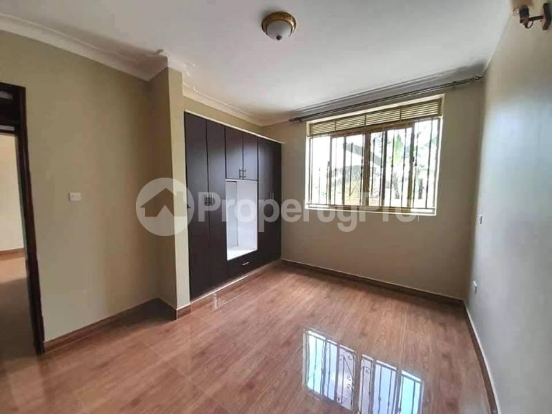 2 bedroom Apartment Block Apartment for rent namugongo road Wakiso Central - 5