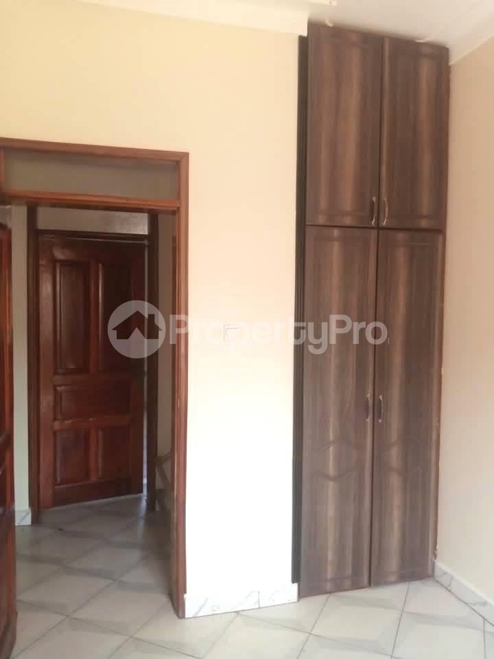 2 bedroom Apartment Block Apartment for rent namugongo road Wakiso Central - 7