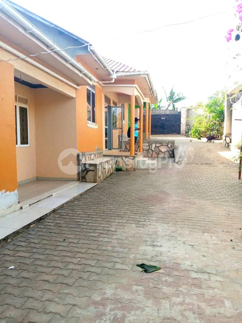 2 bedroom Bungalow Apartment for rent kasangati road Wakiso Central - 7