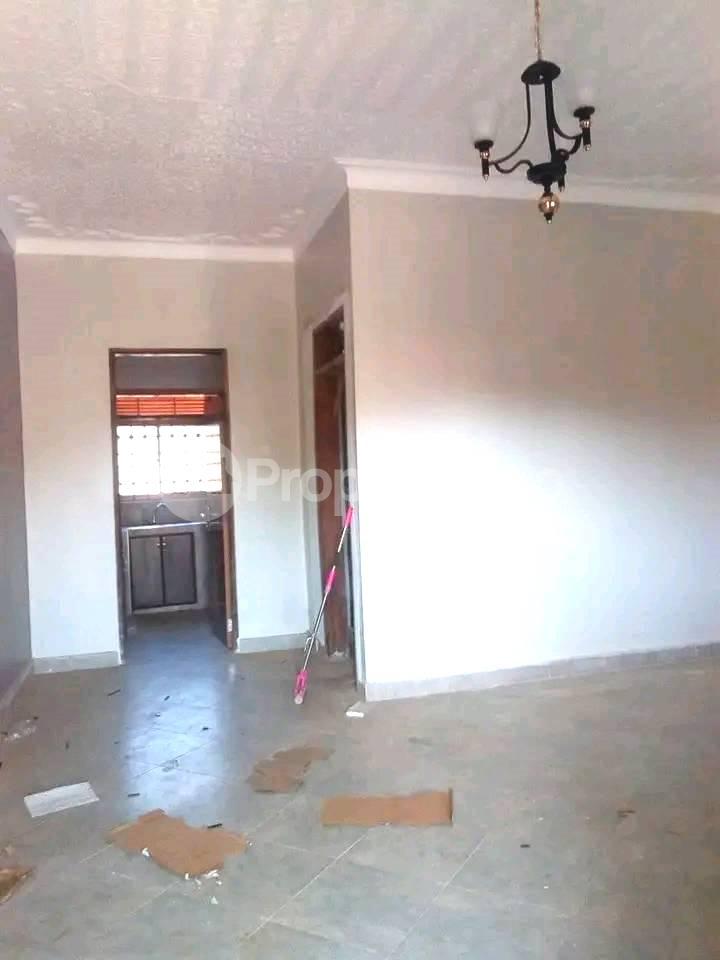 2 bedroom Bungalow Apartment for rent gayaza road Gayaza Wakiso Central - 4
