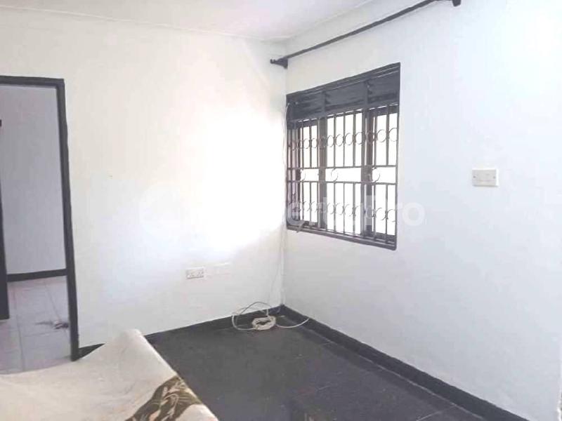 2 bedroom Bungalow Apartment for rent naguru road Kampala Central - 8