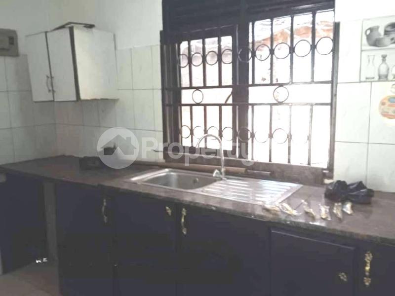 2 bedroom Bungalow Apartment for rent naguru road Kampala Central - 4
