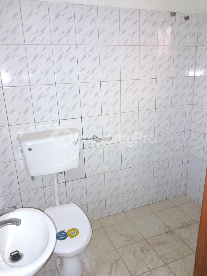 3 bedroom Apartment Block Apartment for rent bweyogerere road Wakiso Central - 8