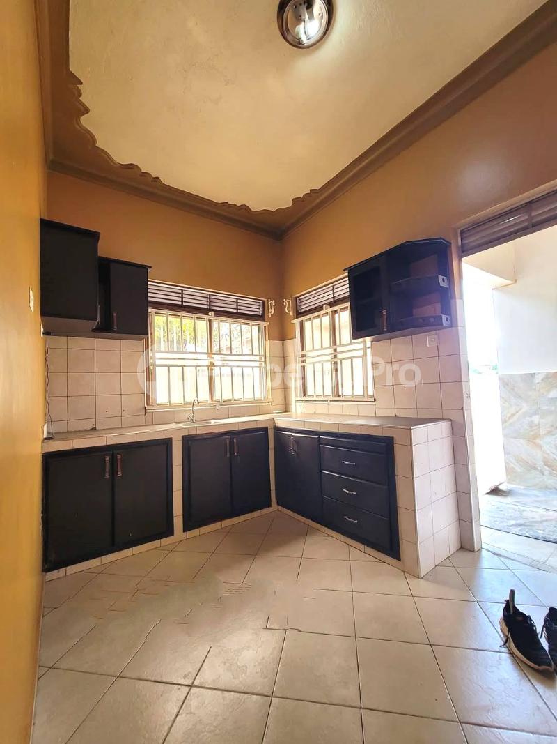 3 bedroom Bungalow Apartment for rent kisaasi road Kisaasi Kampala Central - 0