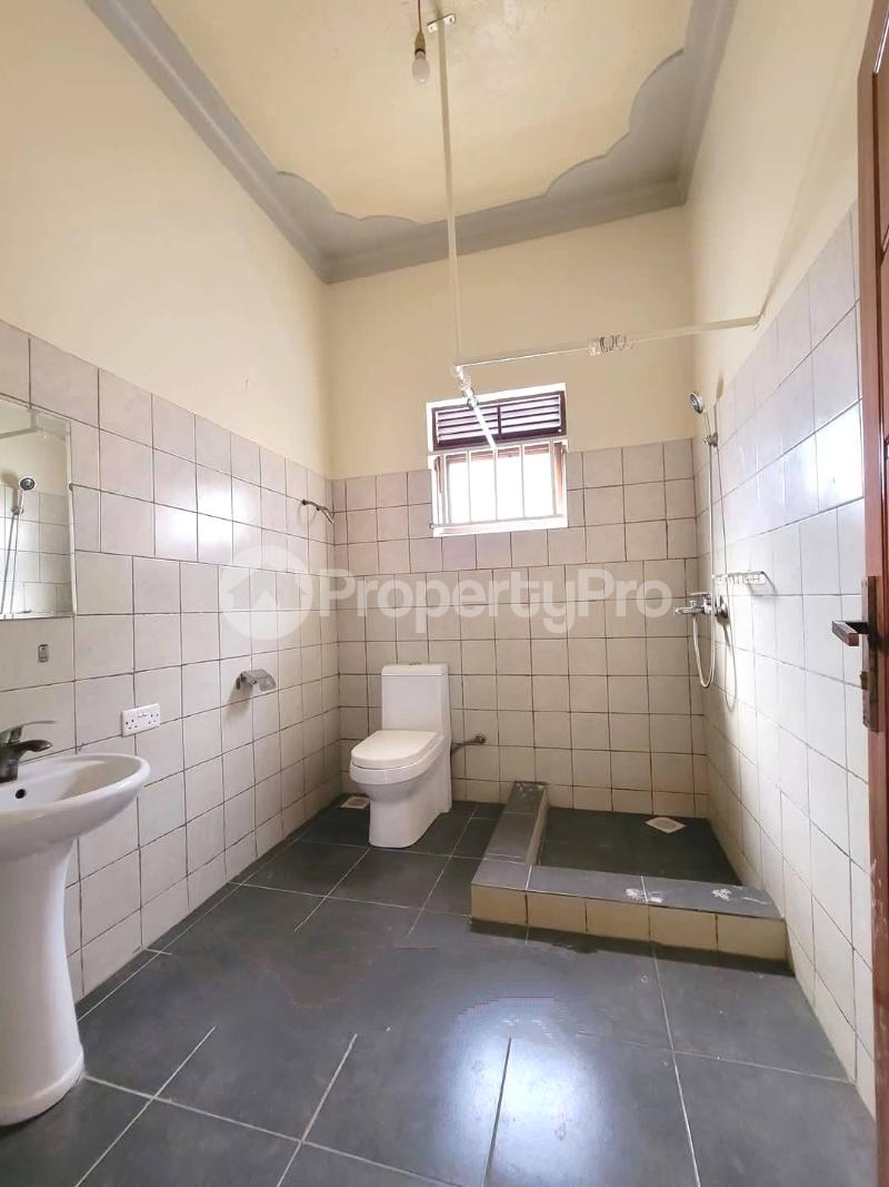 3 bedroom Bungalow Apartment for rent kisaasi road Kisaasi Kampala Central - 10