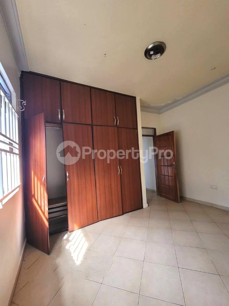 3 bedroom Bungalow Apartment for rent kisaasi road Kisaasi Kampala Central - 6