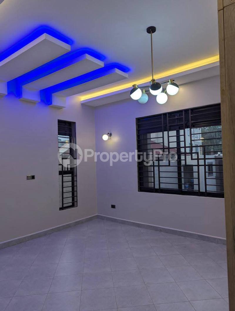 3 bedroom Villa for sale Kajjansi bweya Kampala Central Kampala Central - 3