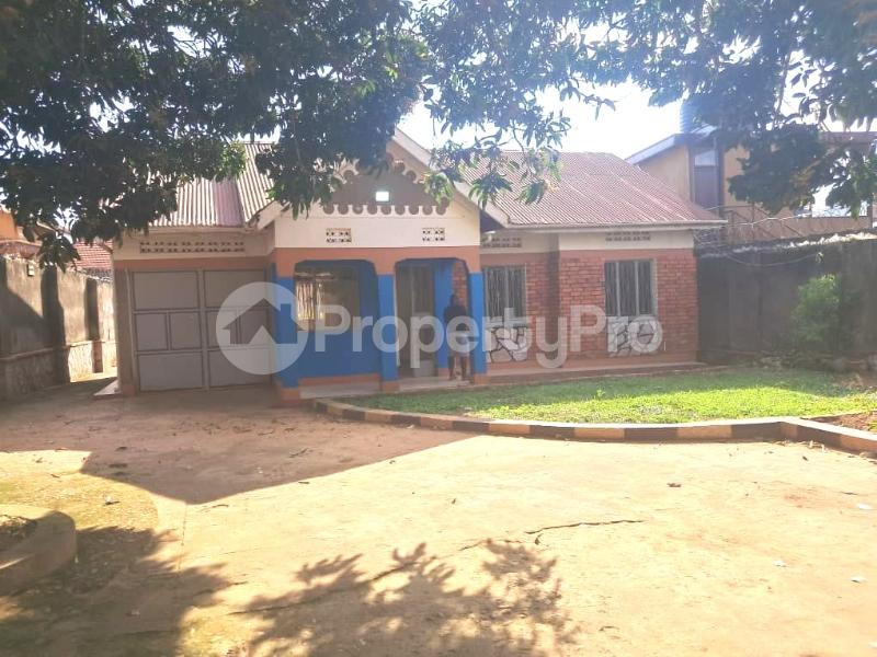 3 bedroom Bungalow Apartment for rent kisaasi road Kisaasi Kampala Central - 1