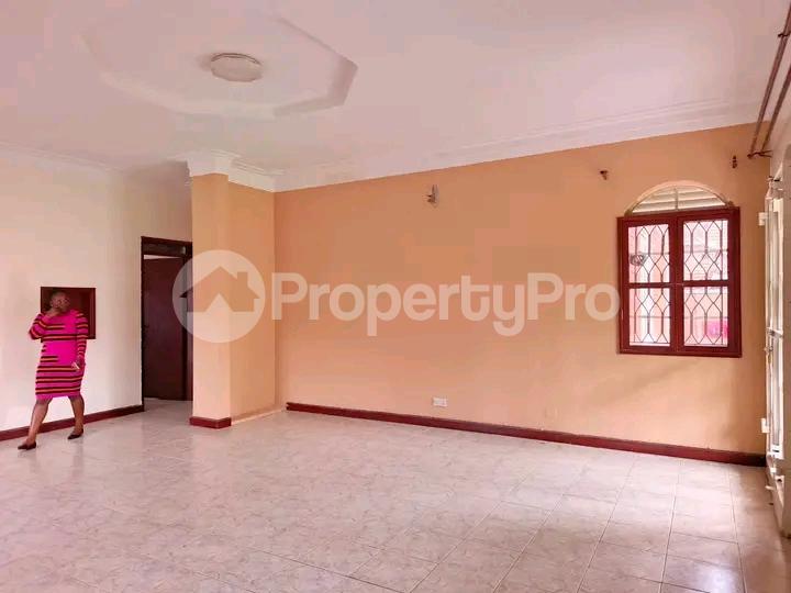 4 bedroom Bungalow Apartment for rent Naalya road  Kampala Central Kampala Central - 2