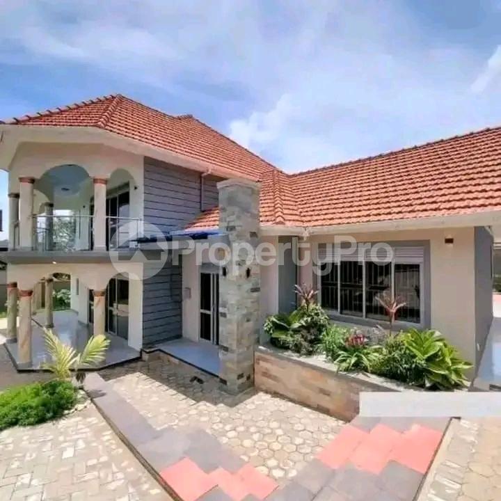 4 bedroom Bungalow Apartment for sale Kitende entebbe road  Kampala Central Kampala Central - 7