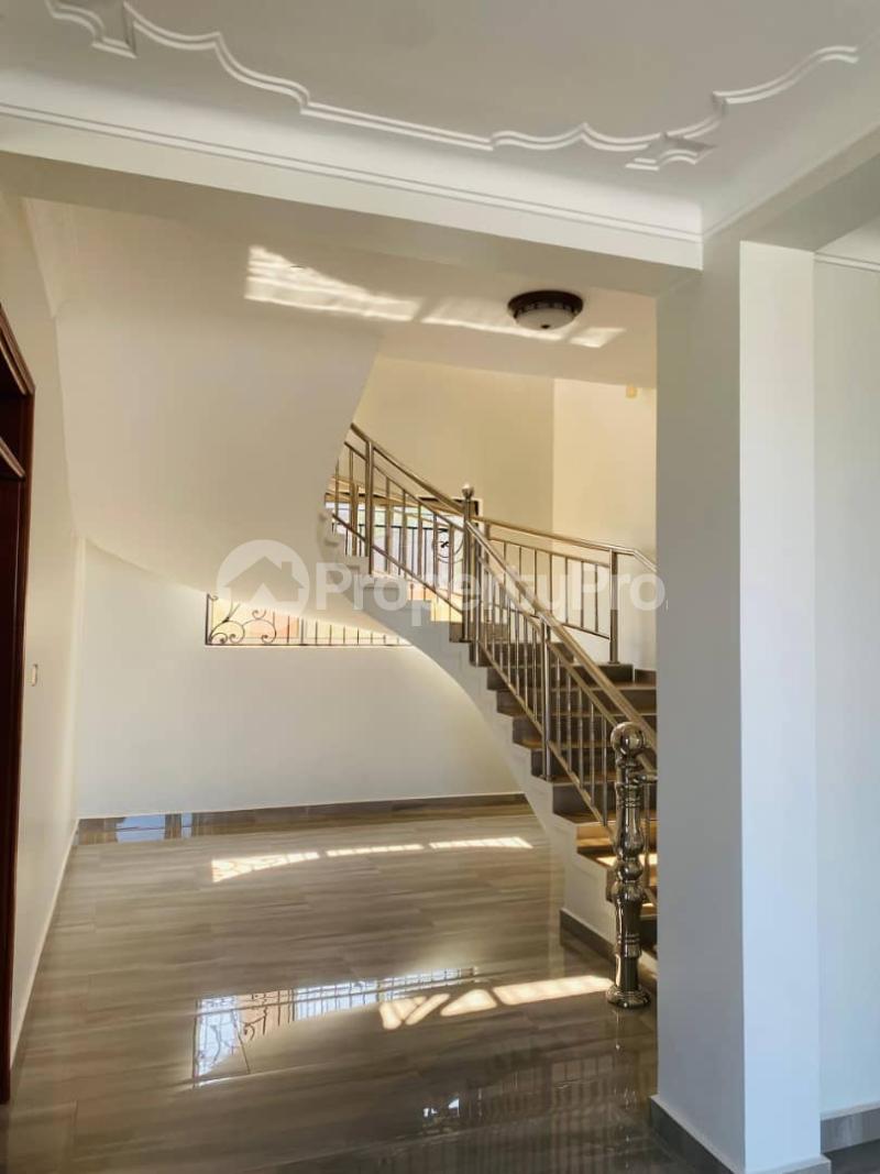 6 bedroom Apartment Block Apartment for sale Munyonyo entebbe road  Kampala Central Kampala Central - 6