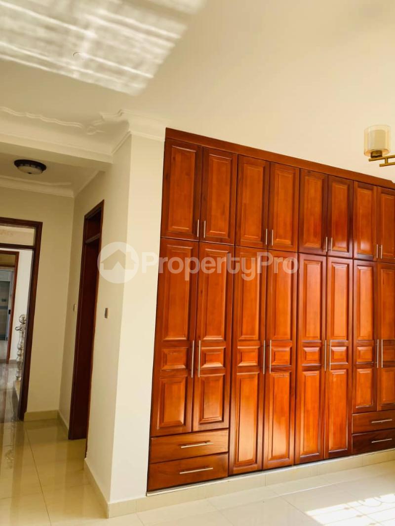 6 bedroom Apartment Block Apartment for sale Munyonyo entebbe road  Kampala Central Kampala Central - 10