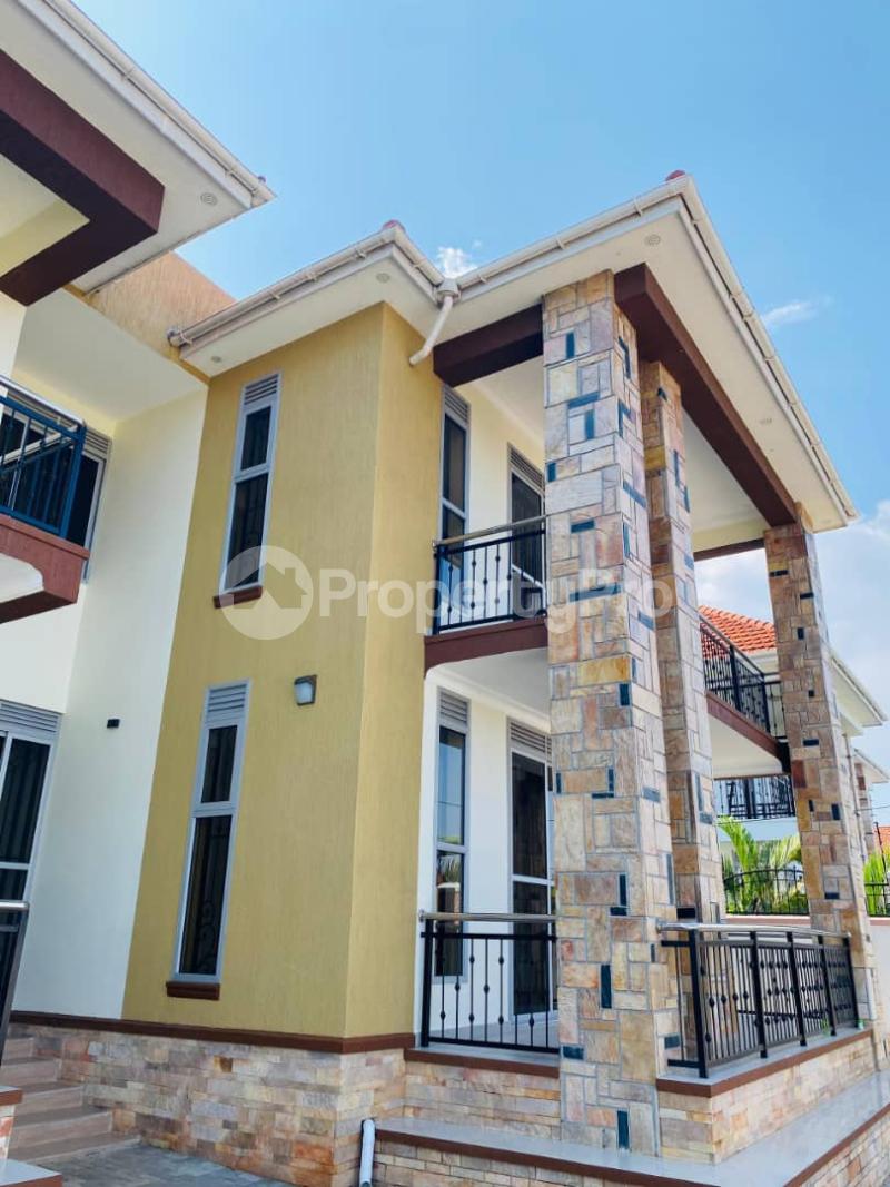 6 bedroom Apartment Block Apartment for sale Munyonyo entebbe road  Kampala Central Kampala Central - 13