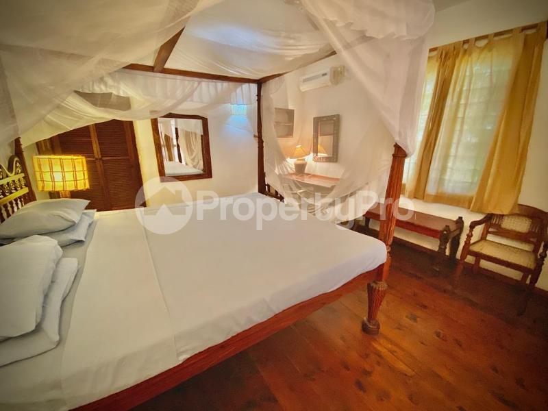 2 bedroom Bungalow Houses for sale Kiwi beach Rd, next to Malindi Oasis