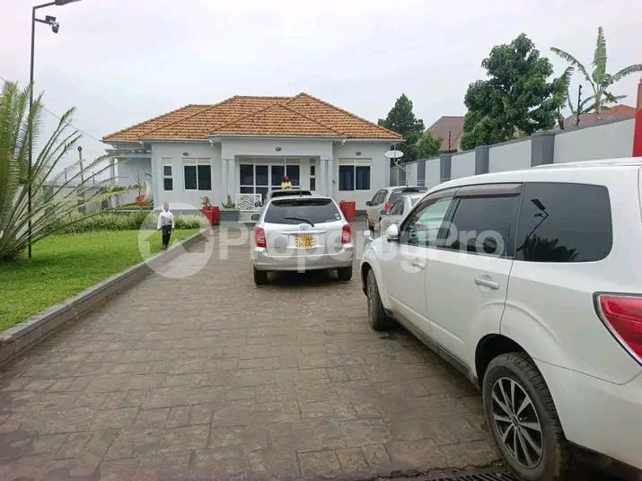 3 bedroom Bungalow Apartment for sale Namugongo  Kampala Central Kampala Central - 1