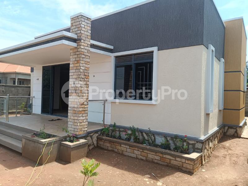 3 bedroom Bungalow Apartment for sale Namugongo sonde  Kampala Central Kampala Central - 5