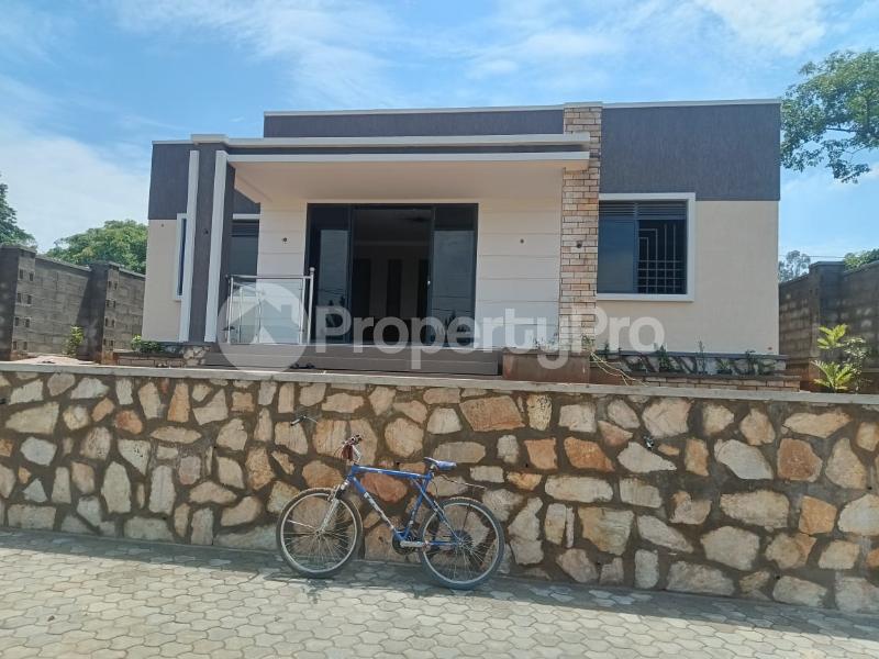 3 bedroom Bungalow Apartment for sale Namugongo sonde  Kampala Central Kampala Central - 1