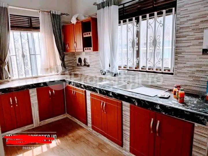 3 bedroom Bungalow Apartment for sale Bweyogerere  Kampala Central - 5