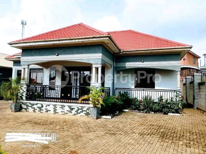 3 bedroom Bungalow Apartment for sale Bweyogerere  Kampala Central - 8