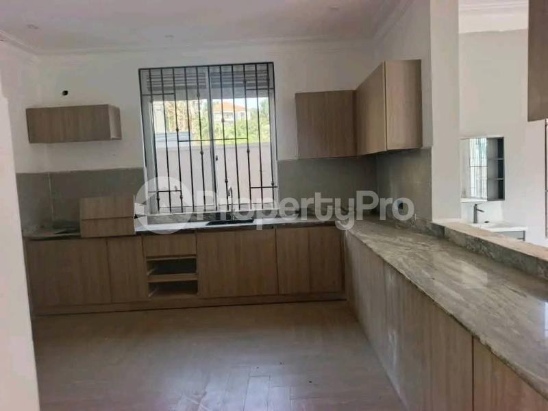 5 bedroom Bungalow Apartment for sale Kira Wakiso Central - 4