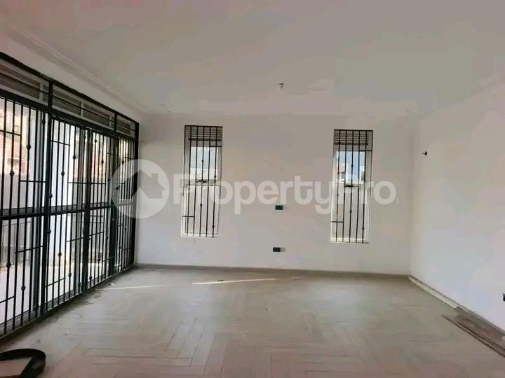 5 bedroom Apartment for sale Najjera  Kampala Central Kampala Central - 2