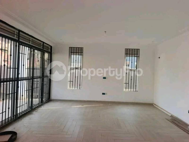 5 bedroom Bungalow Apartment for sale Kira Wakiso Central - 3