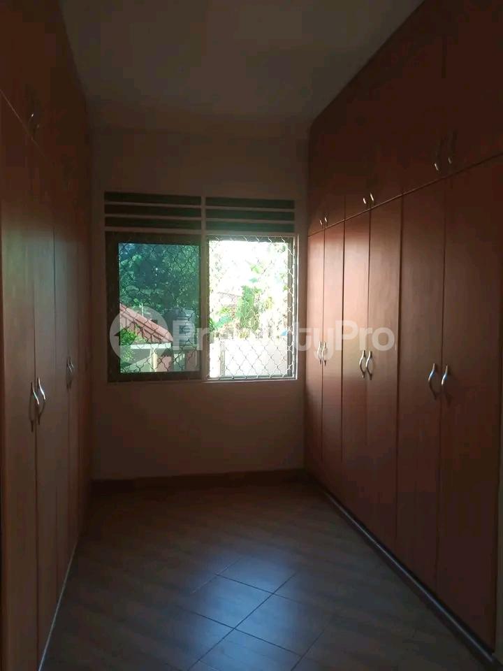 5 bedroom Apartment for sale Gayaza Nakwero road  Kampala Central Kampala Central - 0