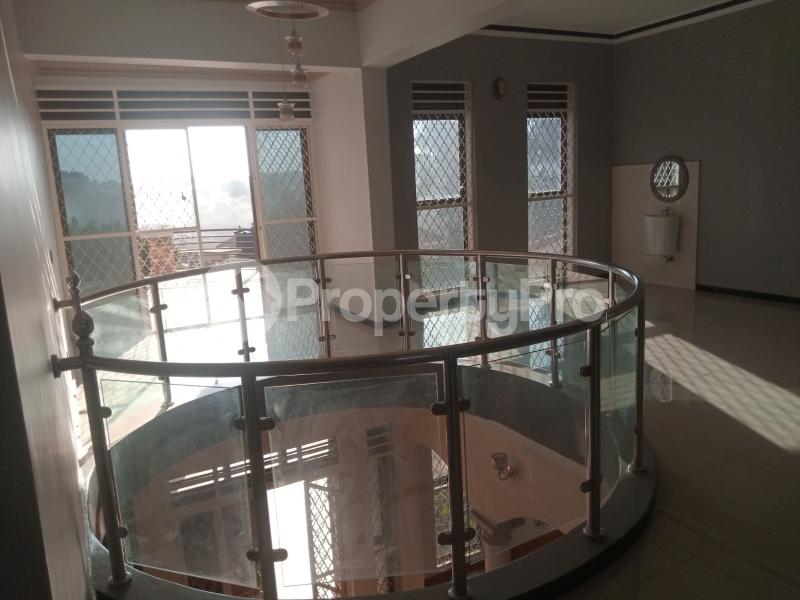 5 bedroom Villa for sale Kira nakwero  Kira Wakiso Central - 9