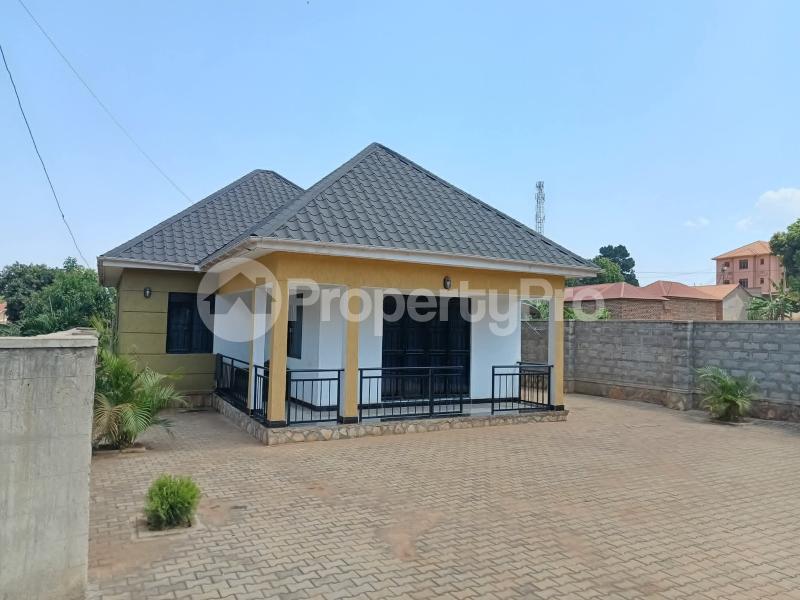 3 bedroom Villa for sale Namugongo town Kira Wakiso Central - 1