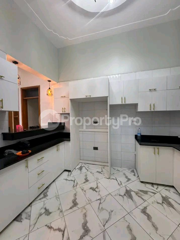 4 bedroom Bungalow Apartment for sale Kira shimoni  Kira Wakiso Central - 3