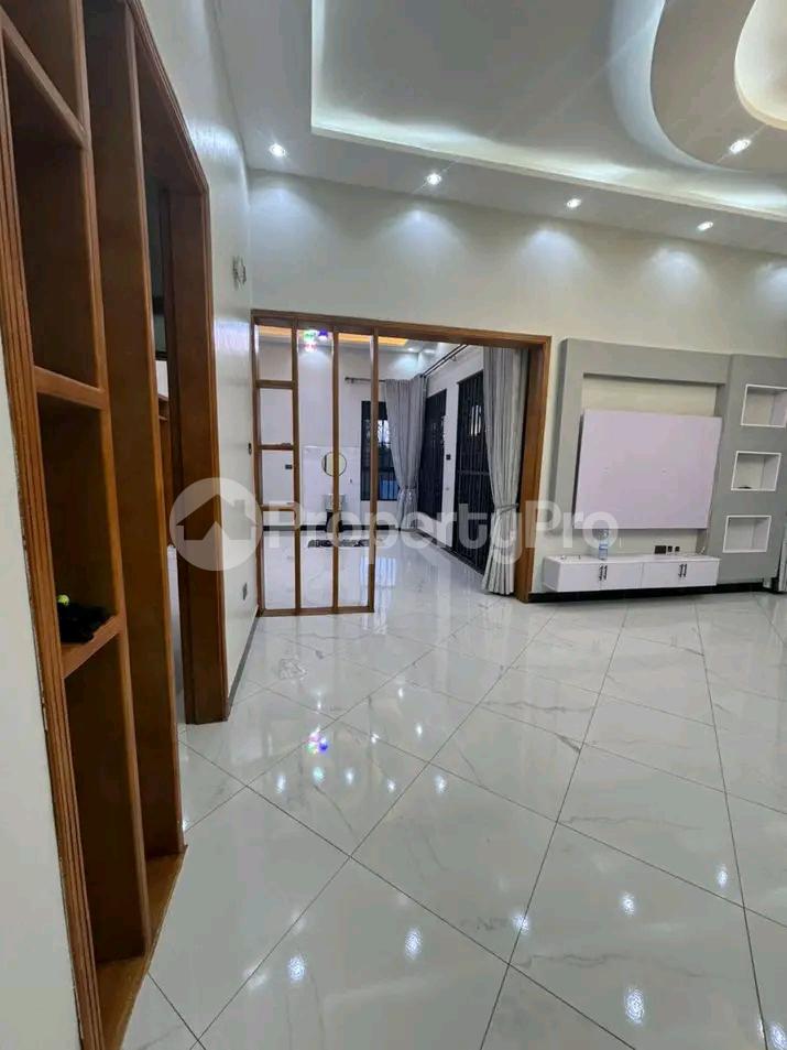 4 bedroom Bungalow Apartment for sale Kira shimoni  Kira Wakiso Central - 7