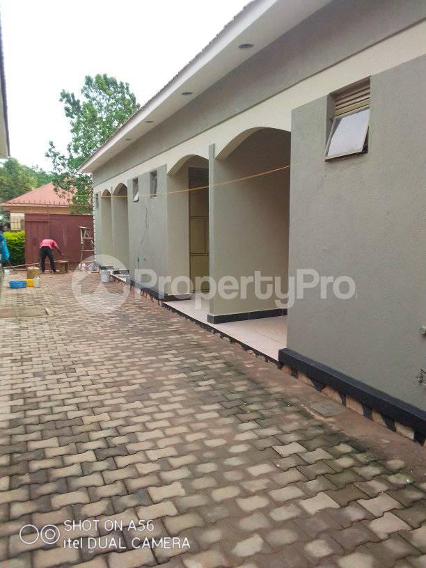 1 bedroom mini flat  Studio Apartment for rent gayaza road Gayaza Wakiso Central - 5