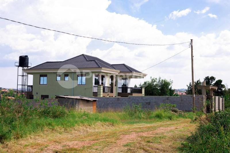 4 bedroom Villa for sale kasangati Kasanje Wakiso Central - 1