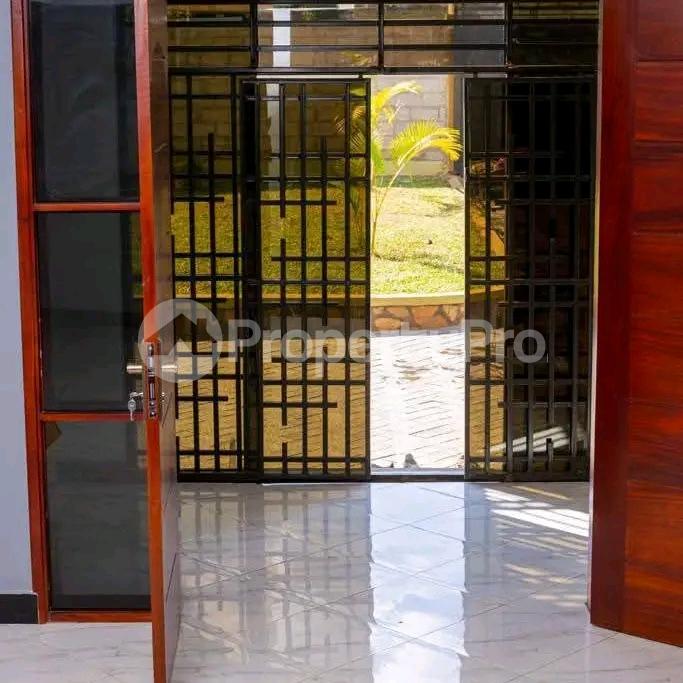 4 bedroom Bungalow Apartment for sale Kira  Kira Wakiso Central - 3