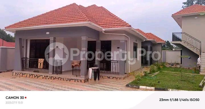 4 bedroom Bungalow Apartment for sale Kasangati road  Kampala Central Kampala Central - 11