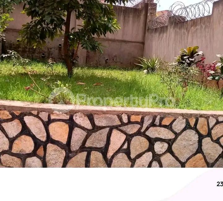 3 bedroom Bungalow Apartment for sale Mutuga road  Gayaza Wakiso Central - 2