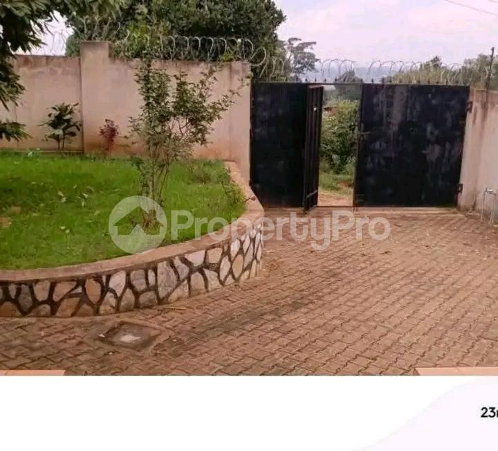 3 bedroom Bungalow Apartment for sale Mutuga road  Gayaza Wakiso Central - 4