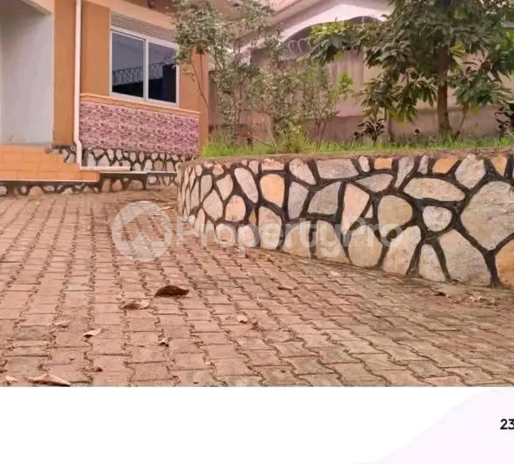 3 bedroom Bungalow Apartment for sale Mutuga road  Gayaza Wakiso Central - 3