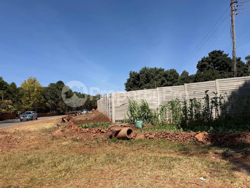 Stands & Residential land Land for sale Crowhill road Borrowdale Brooke Harare North Harare - 0