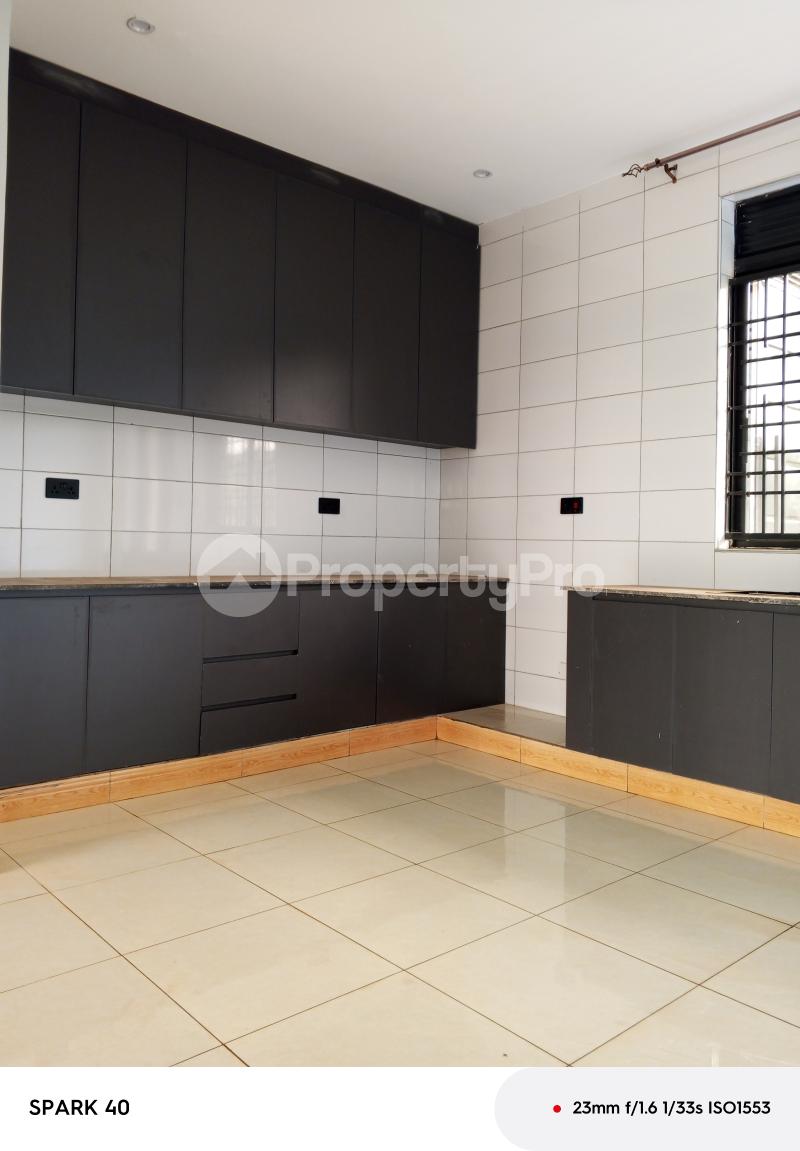 2 bedroom Apartment for rent Bweyogerere road  Kampala Central Kampala Central - 8
