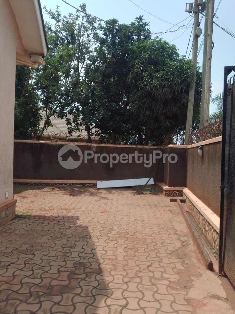 3 bedroom Bungalow Apartment for rent Kira town  Kampala Central Kampala Central - 1